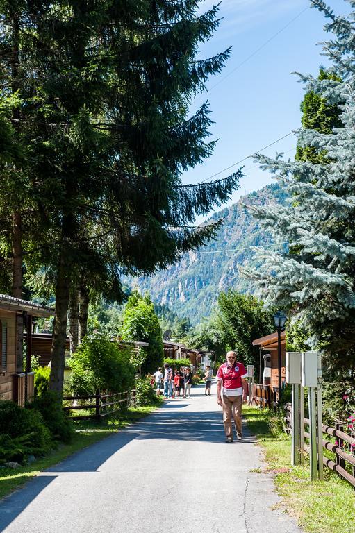 Villaggio Turistico Camping Cervino Antey-Saint-Andre Ngoại thất bức ảnh