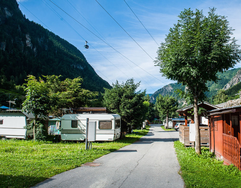Villaggio Turistico Camping Cervino Antey-Saint-Andre Ngoại thất bức ảnh