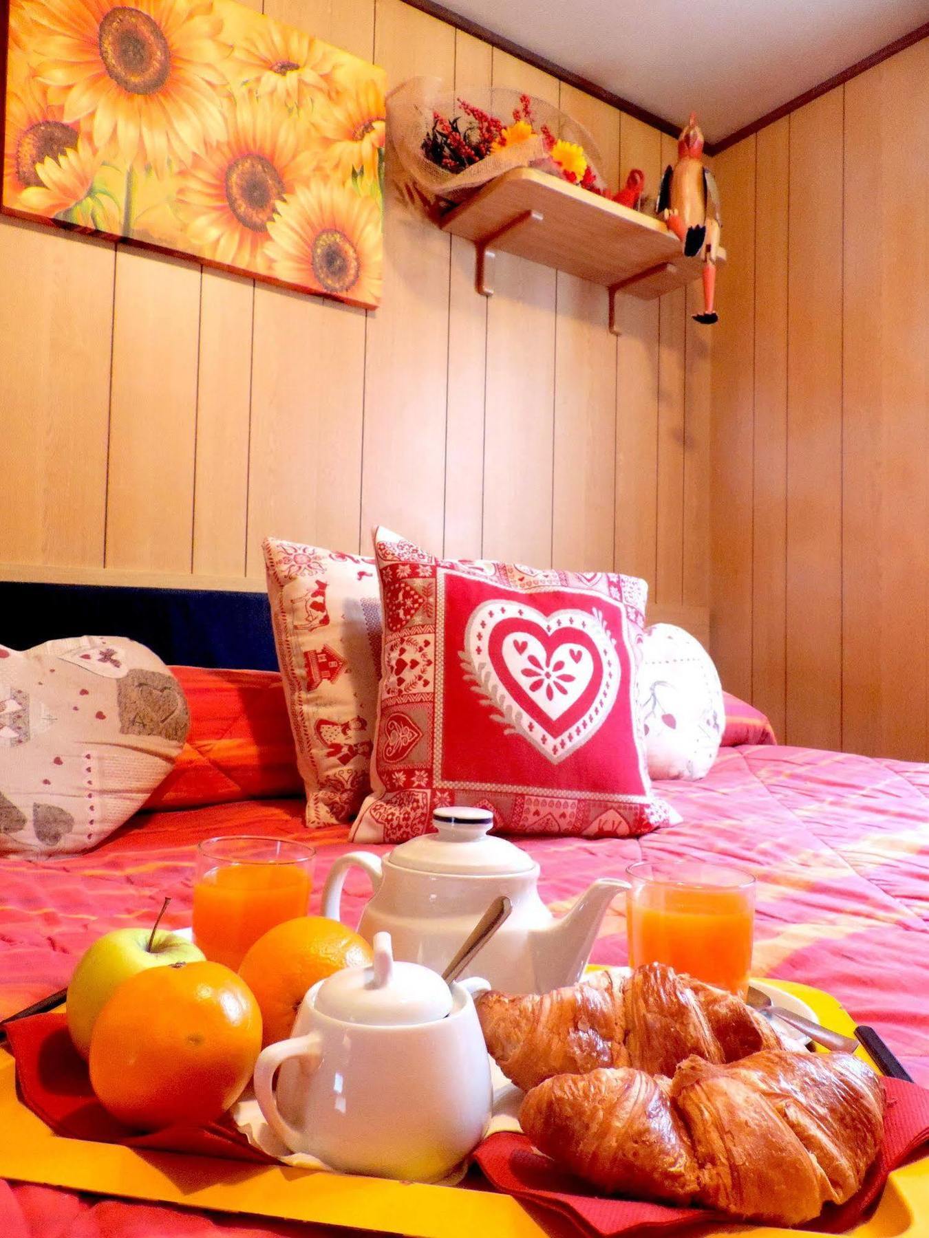 Villaggio Turistico Camping Cervino Antey-Saint-Andre Ngoại thất bức ảnh